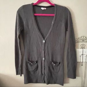 Soft Sweater w/bling pocket detail